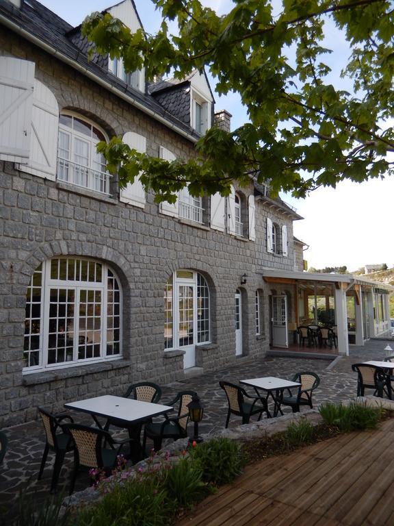 Le Relais De L'Aubrac Hotel Nasbinals Exterior photo